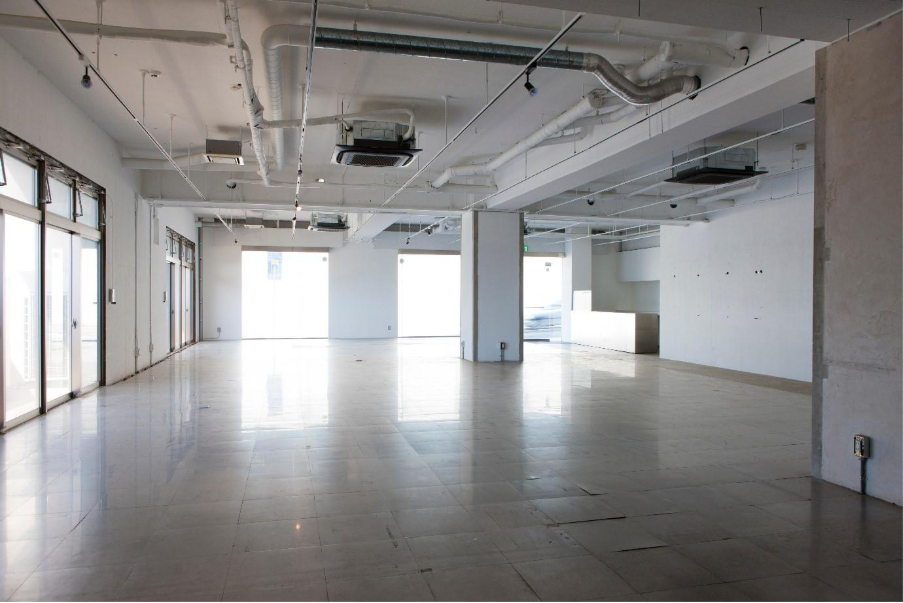 パーテーション工事の費用相場ガイド｜法的注意点と代替の選択肢