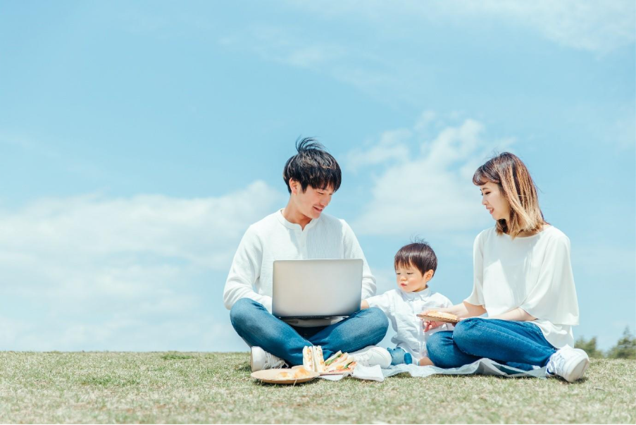 ワーケーションの新しい選択肢「都市型」。出張先でのコワーキングスペース活用術